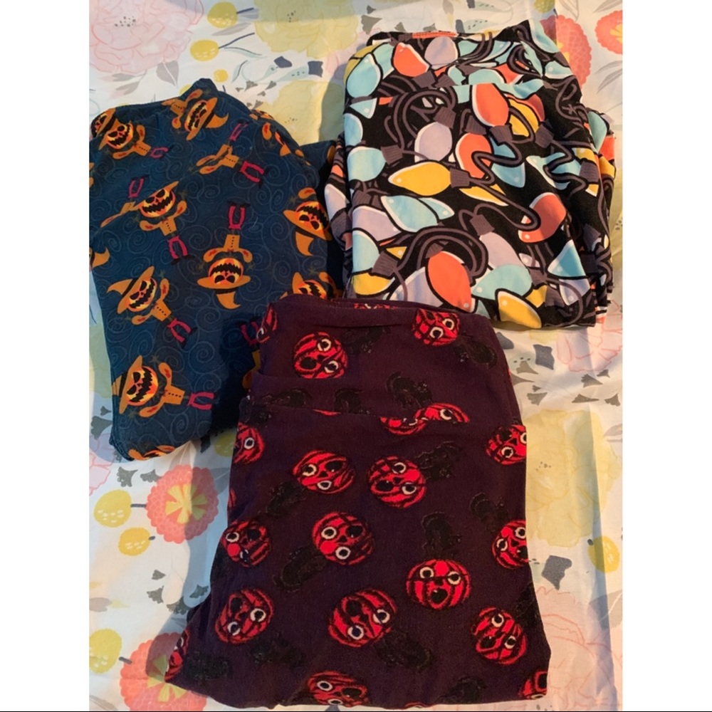3 pairs of OS LULAROE holiday themed leggings